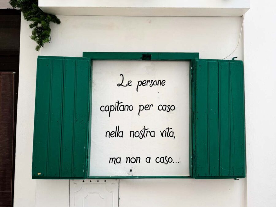 Cisternino in Apulien - Schriftzeichen